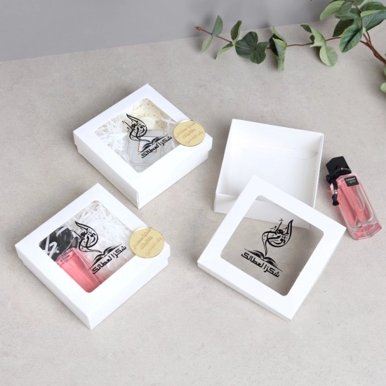 علبة ورق بنافذة شفافة (امكانية إضافة عطر )